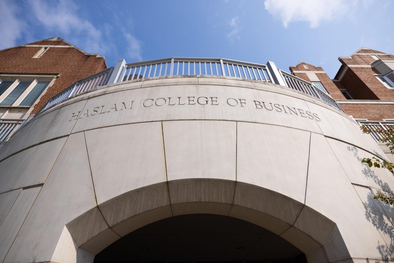 Halam Bus College begins Podcast by using the global business icons -