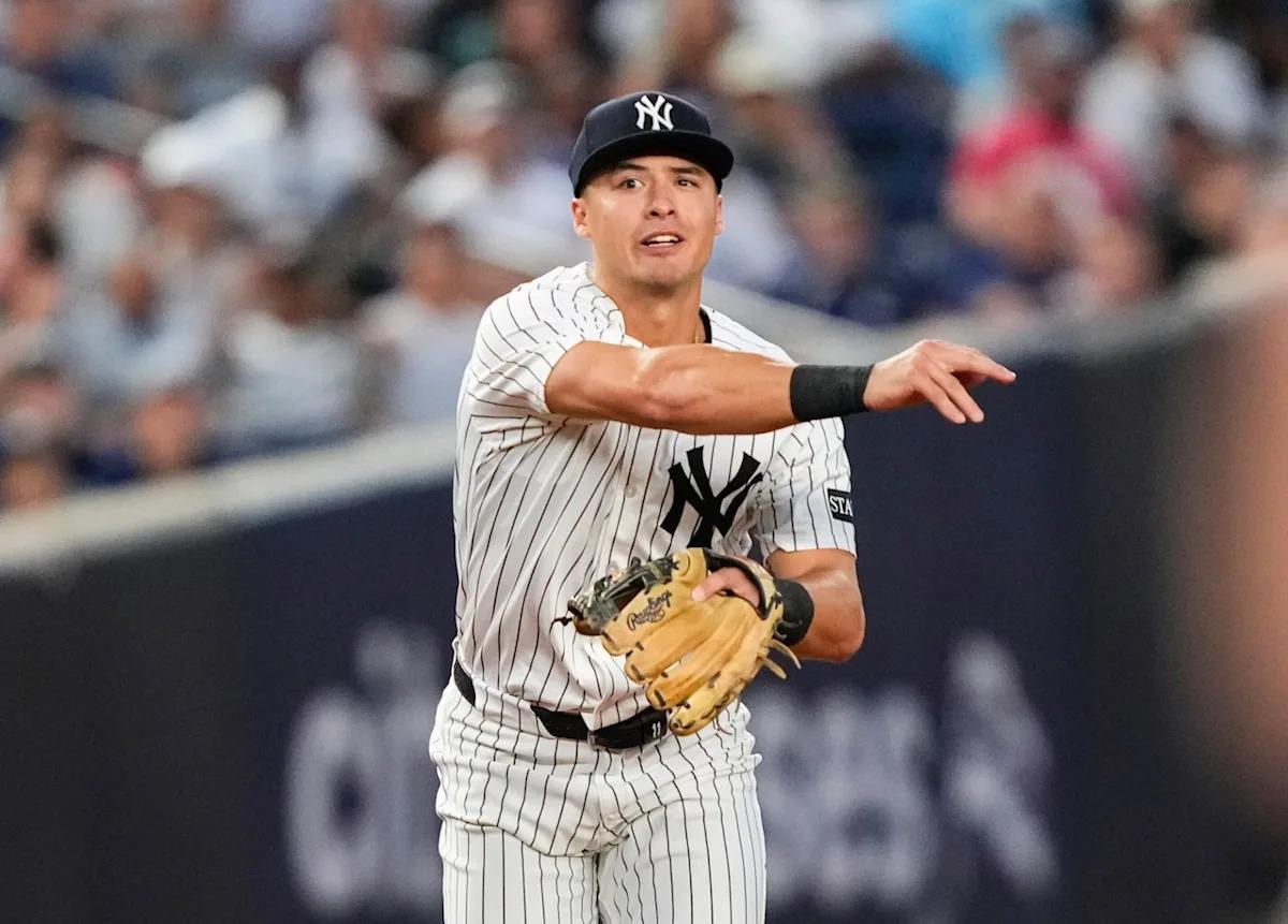 Yankees bench Anthony Volpe, signaling change of course at shortstop - Yahoo