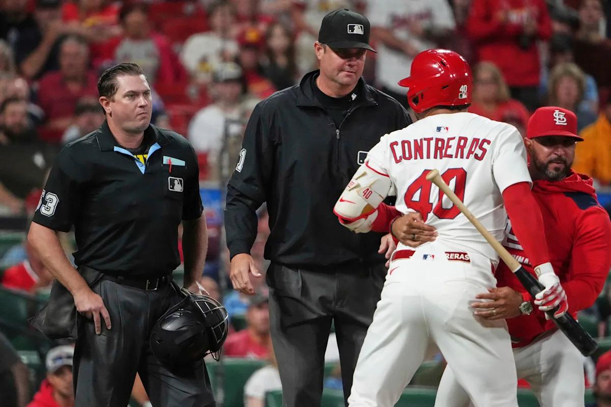 Wilson Contreras melted the cardinal coach in the face with a bat when the strike was called the str...