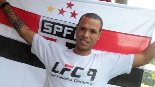 Luis Fabiano, ex-São Paulo, victim of financial pyramid and lost 280,000 Brazilian riyals