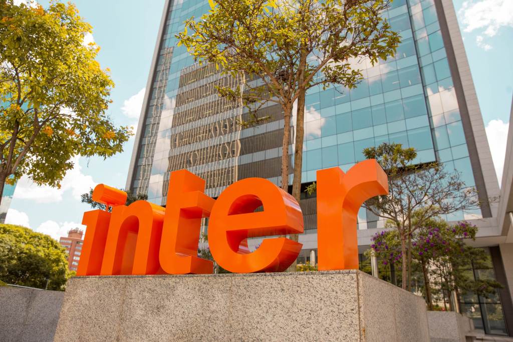 USEND enters Inter-America by acquiring Digital Bank
