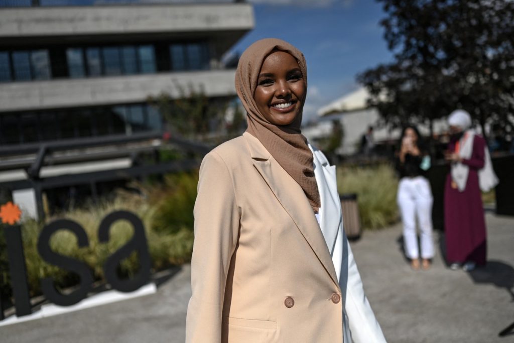 Ex-refugee, model leaves US catwalks to start fashion for Muslim women |  The world