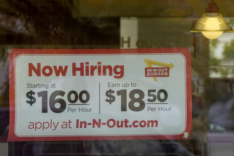 U.S. unemployment demands are falling