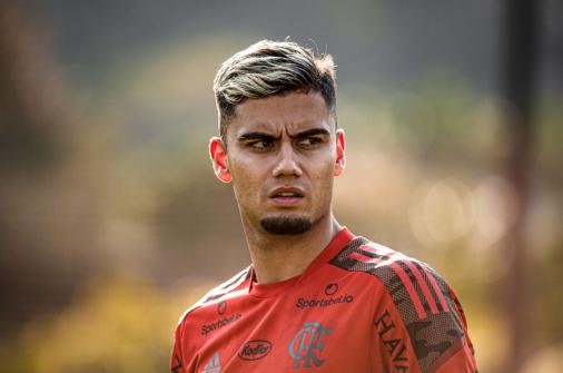 Manchester United praises the start of Andreas Pereira in Flamengo.  See the value of the purchase option