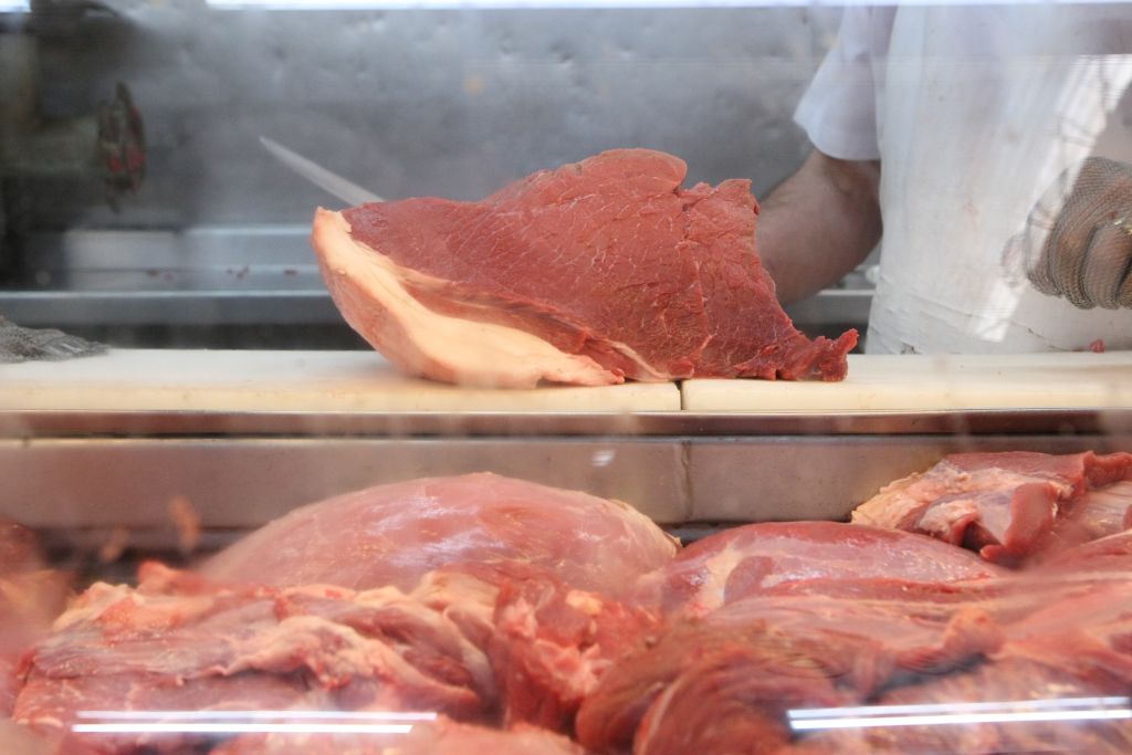 Brazilian beef exports to China are expected to decline due to the deal with the United States