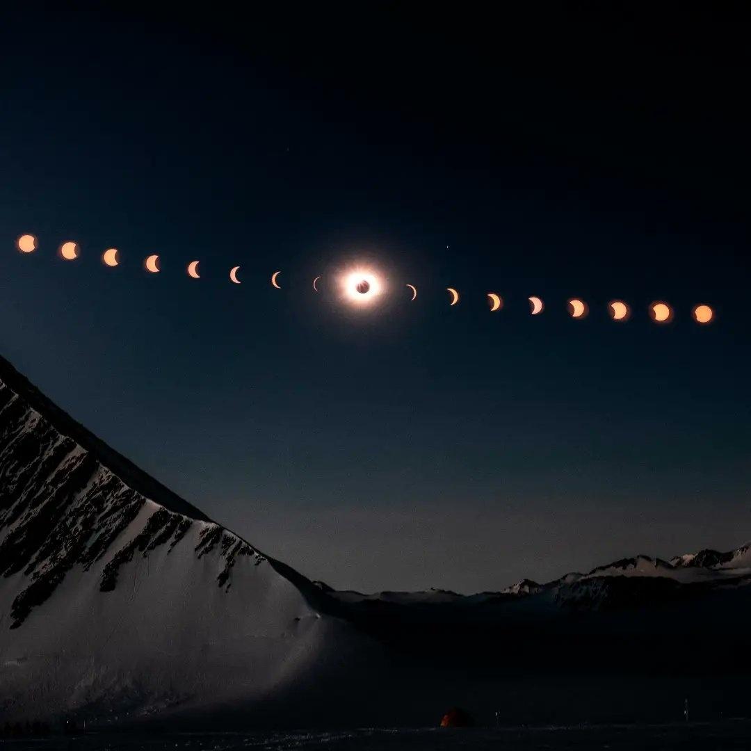Composite image of the solar eclipse seen from Ice Union Science Station, released by Chilean scientists - René Quinan / INACH