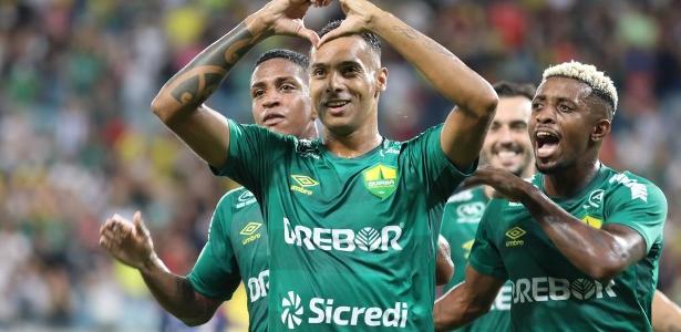 Cuiaba wins Fortaleza and breathes outside the Brazilian relegation zone - 06/12/2021