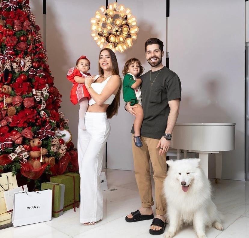 Christmas for Alok, Romana Novaes and the kids - clone / instagram