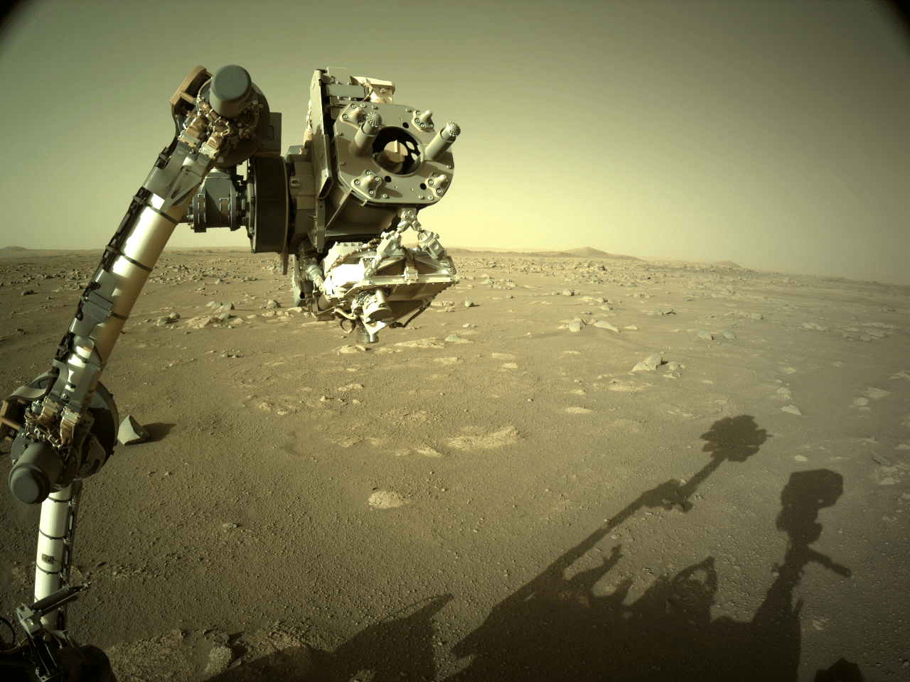 The image was taken on March 9 with the Navcam camera on the right side of the rover.  As the name suggests, it is a navigation camera.  Therefore, it helps to detect potential obstacles and place the robotic arm when it is necessary to deal with something on the surface of the planet - NASA / JPL-Caltech