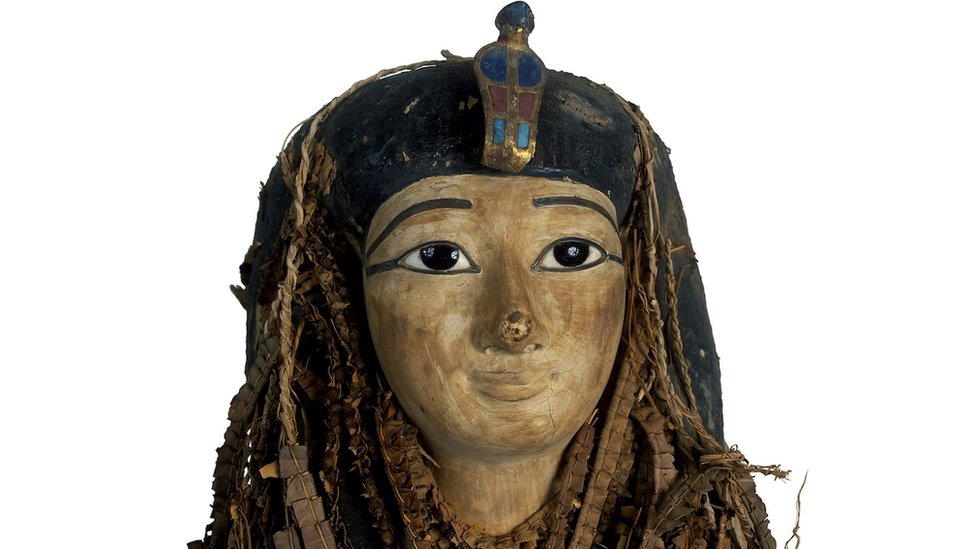 Face mask on the mummy of Amenhotep 1