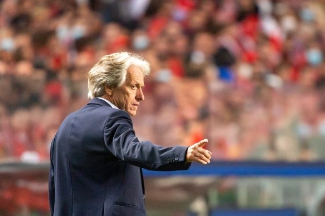 Jorge Jesus rejects a millionaire's bid for a Middle Eastern club and lights up Atletico MJ's alert