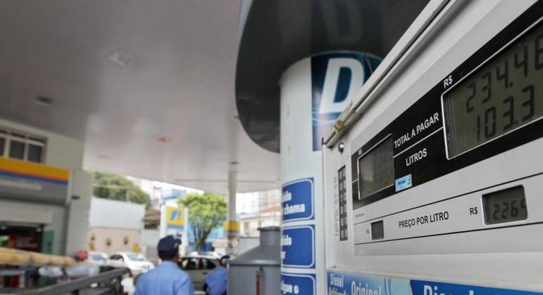 Government assesses measure to try to avoid R$0.12 increase in diesel - News