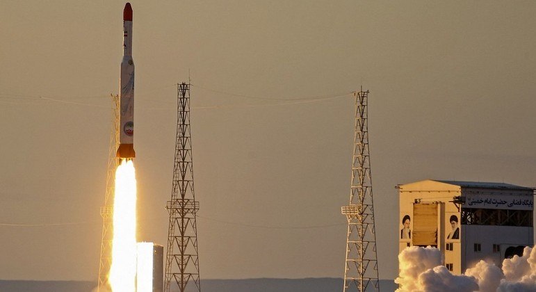 Irã pretende colocar satélites na órbita da Terra no futuro