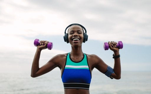 5 Wireless Headphones For The Gym - Vogue