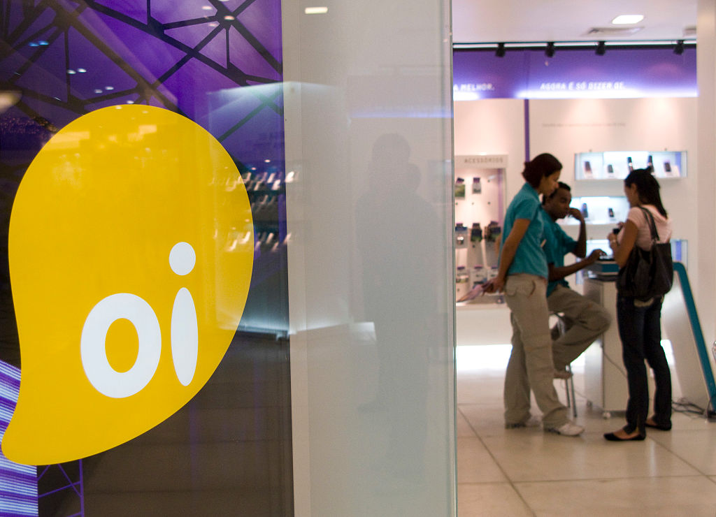 Oi (OIBR3): Anatel agrees to pre-approval to sell mobile assets to competitors;  The stock closed up 2.88%.