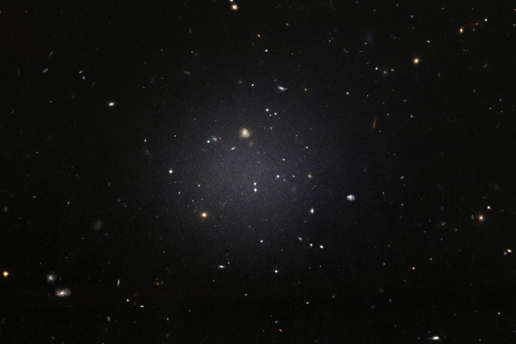 Study shows how galaxies can exist without dark matter - 02/20/2022 - Sidereal Messenger