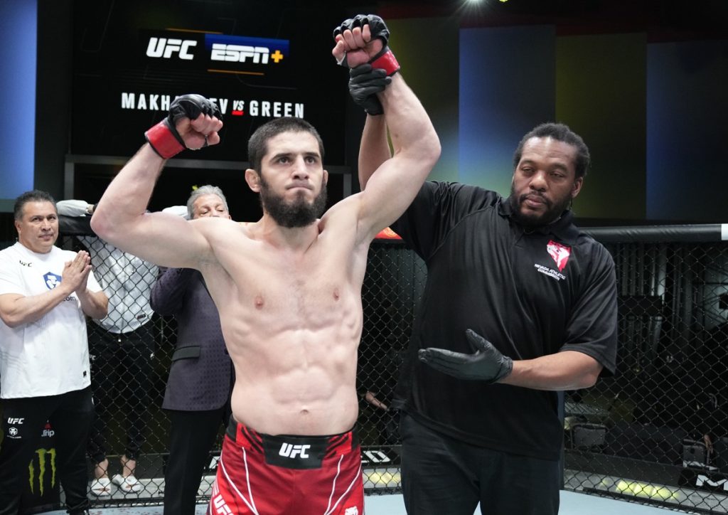 Ultimate Fighting Championship: Islam Makhachev defeats Bobby Green in 'Luxury Training' |  Fighting