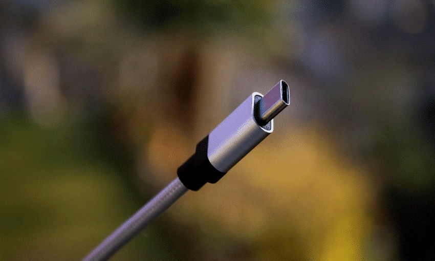 The European Union accepts USB-C as a global connection and wants wireless charging to be standardized