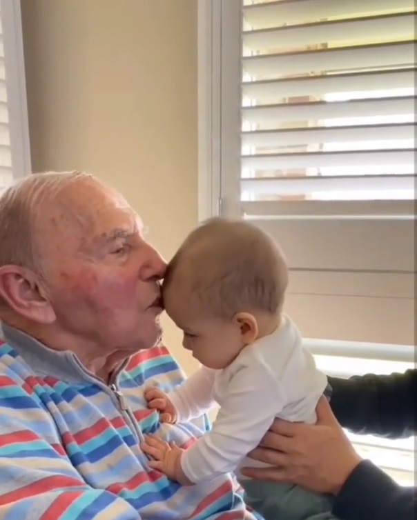 A grandfather with Alzheimer's who spent months in silence meets his granddaughter for the first time and talks again
