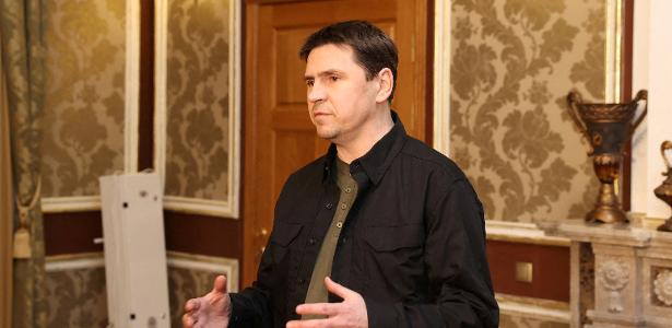 Zelensky's adviser rules out a ceasefire or ceding territory to Russia