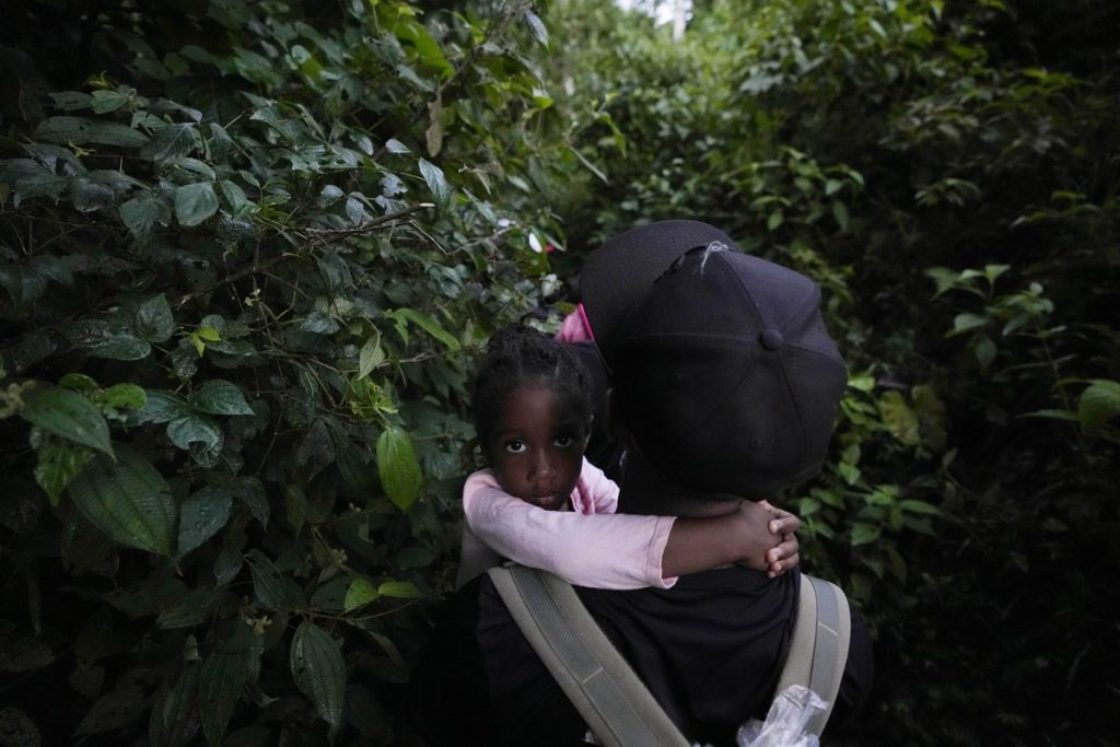 UNICEF warns of a "massive" increase in the number of migrant children in the Panamanian jungle |  Globalism