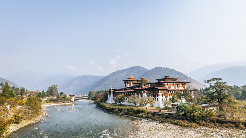 'Country of happiness', Bhutan imposes the world's highest tourist tax: $200 per person