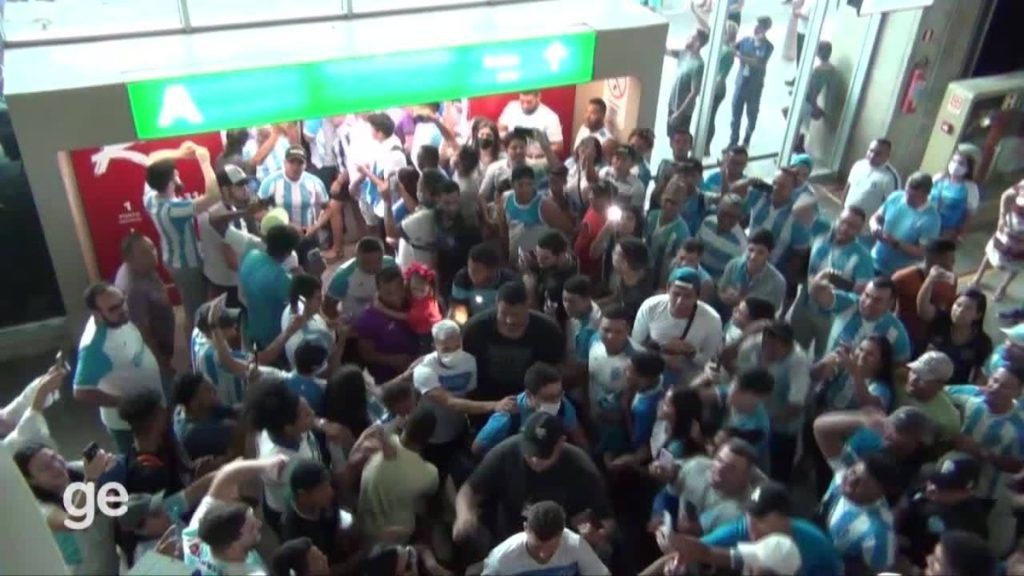 Bicolor fans crowded at the airport when Paysandu left and the players responded: "It's chilling" |  Paysandu