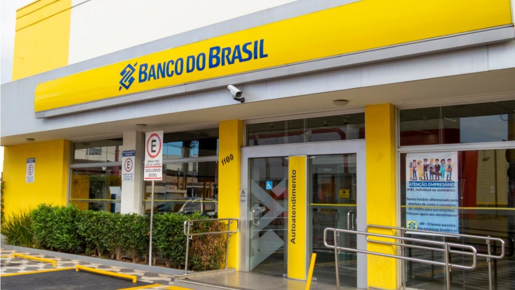 What does BB say about the Auxílio Brasil shipment?
