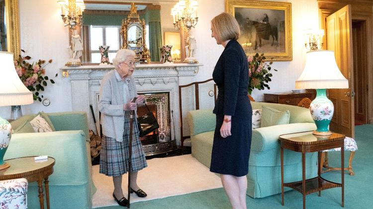 Queen Elizabeth II and British Prime Minister Liz Truss - Press release / Reuters - Press release / Reuters