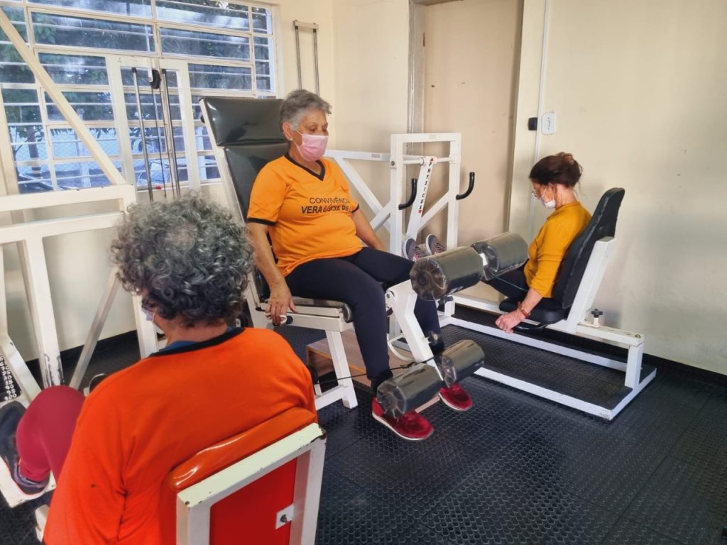 Seniors in São Carlos get physical mobility activities and psychological care