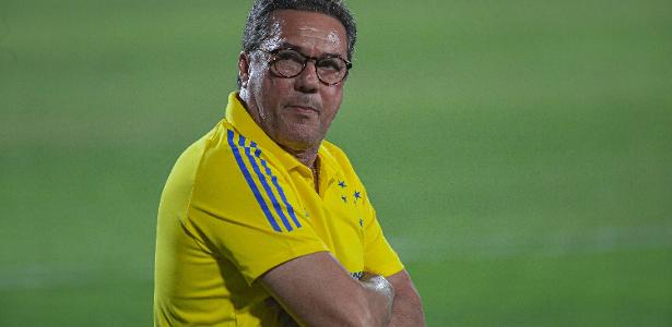 Santos management committee vetoes Vanderley Luxemburgo as coach