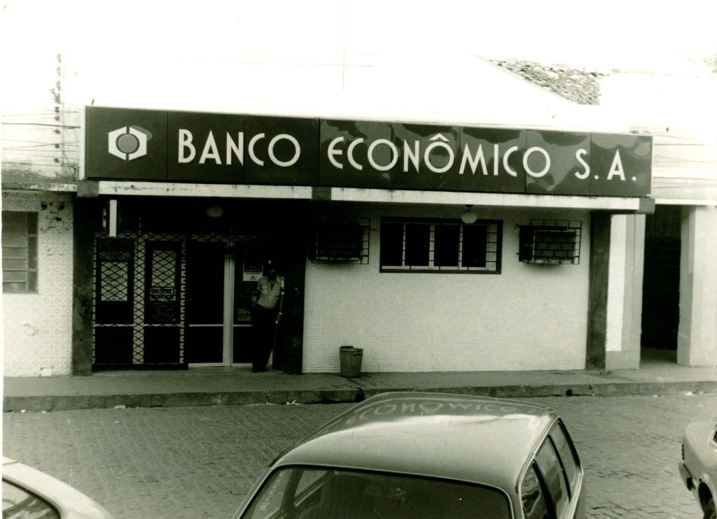 BTG Pactual (BPAC11) completes Banco Econômico purchase, which leaves liquidation out of court after 26 years