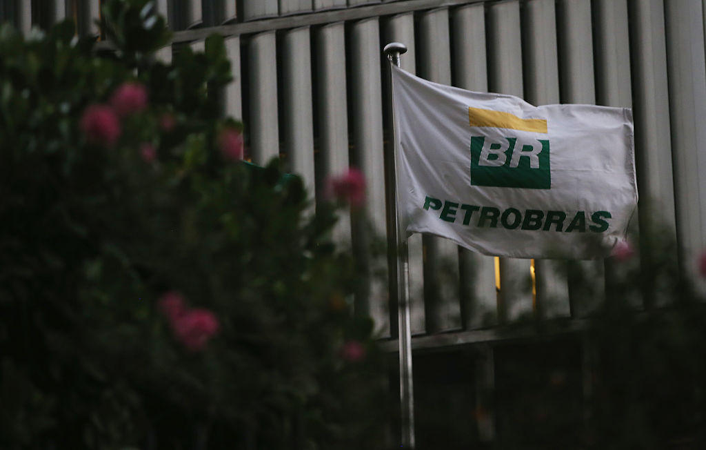 Petrobras (PETR4) is benefiting the community by taking some time to raise prices, says the manager;  A government company provides an explanation