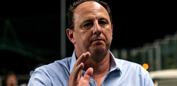 Rogerio Ceni meets the board of directors and wants to stay in Sao Paulo
