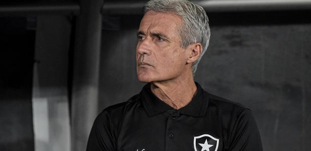 Botafogo: Castro feels emotional after victory over Santos: 'happy spirit'