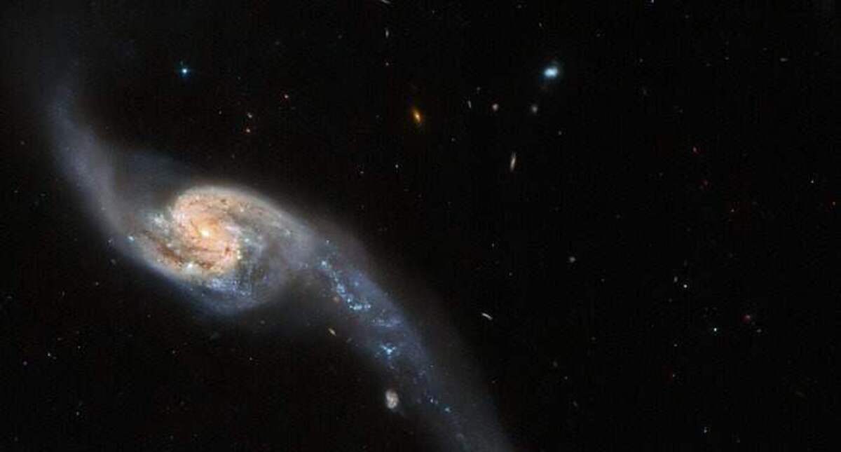     (Credit: Disclosure / ESA / Hubble & NASA)
