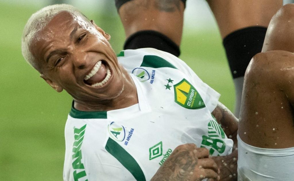 "I've already told you I won't";  Deverson unveils at the last minute on the eve of the reunion and the “boiling” of Palmeiras fans