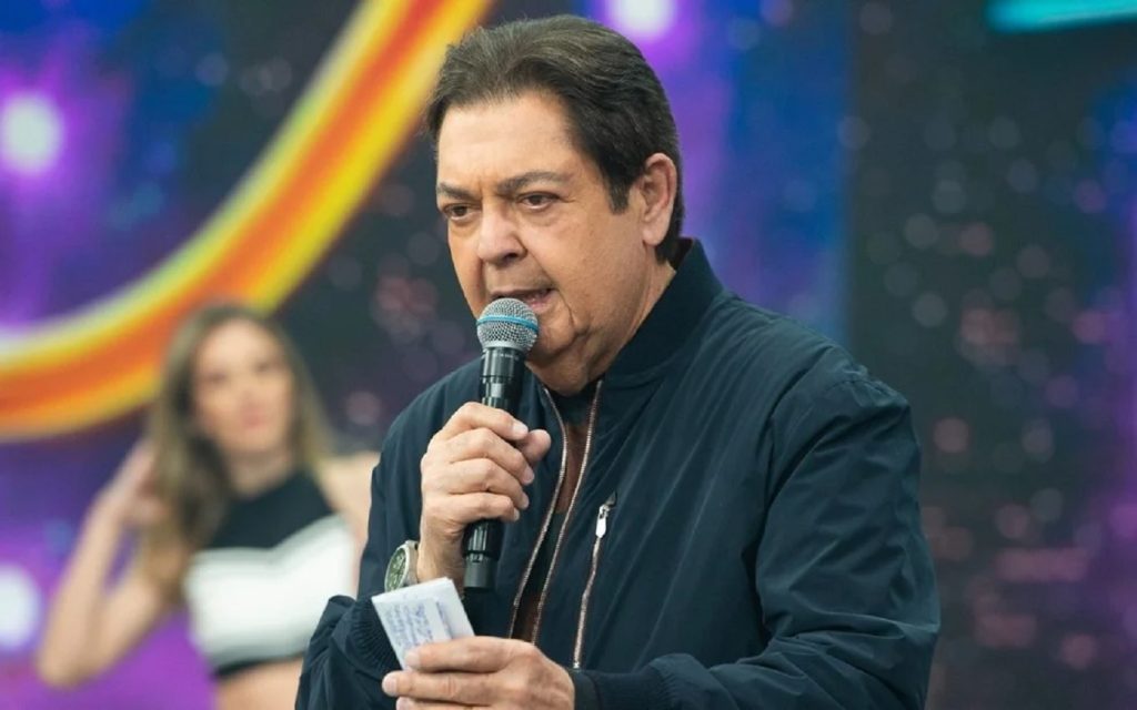 The band drains Team Faustão and fires ten employees before Christmas TV news