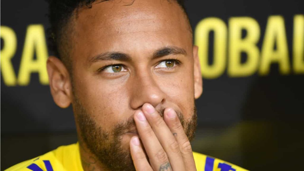 investors suing Neymar and other celebrities;  understand why